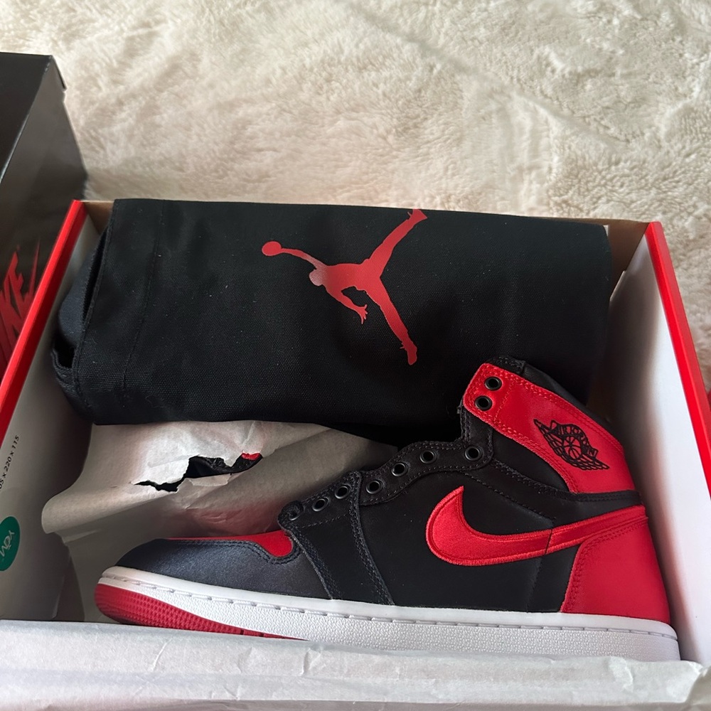 Nike air Jordan retro high OG black and red